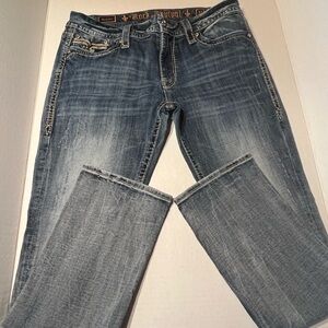 ROCK REVIVAL Low Rise Boot Stretch Jean
Size 32